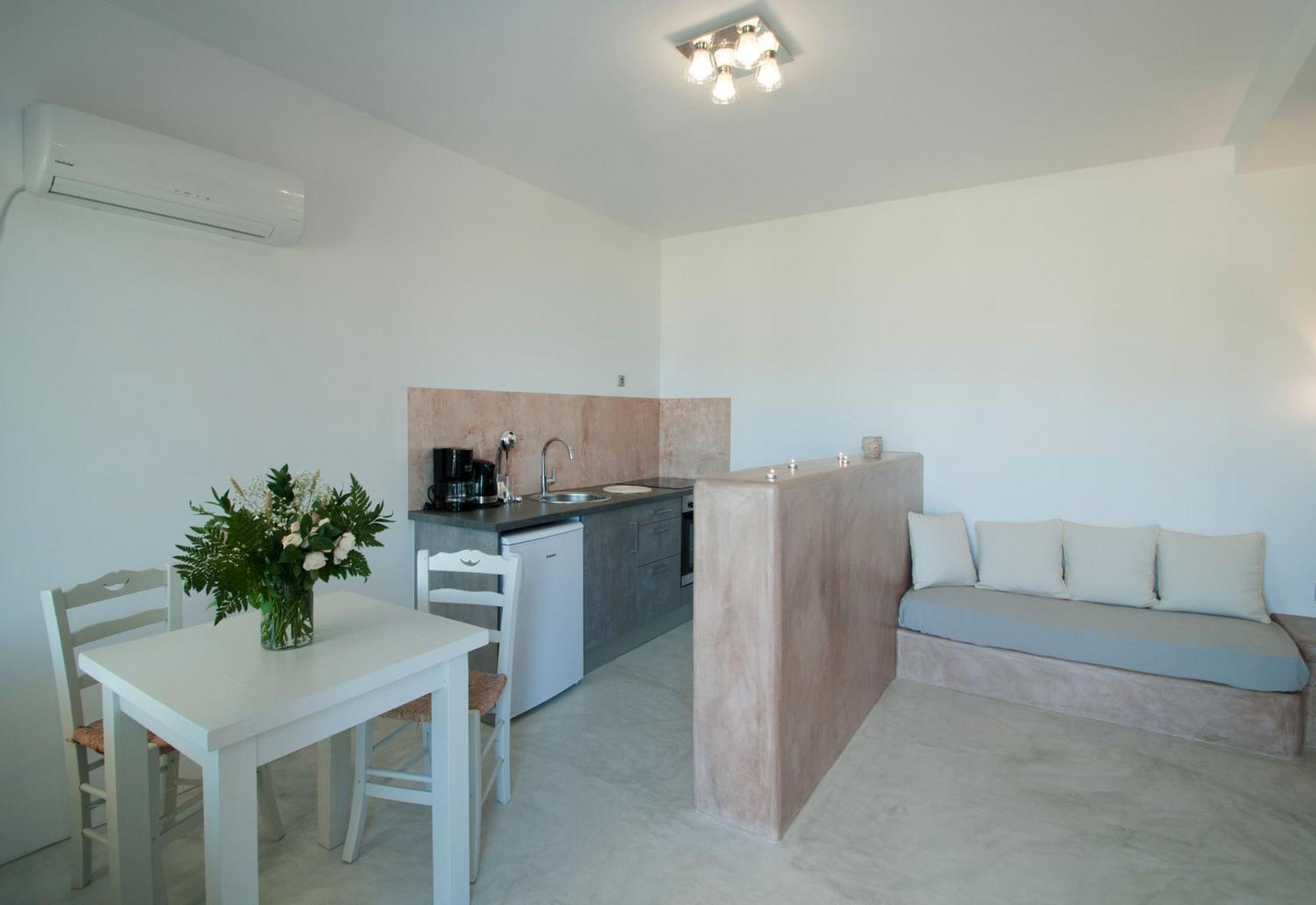Anemes Aparthotel Avlemonas Ruang foto