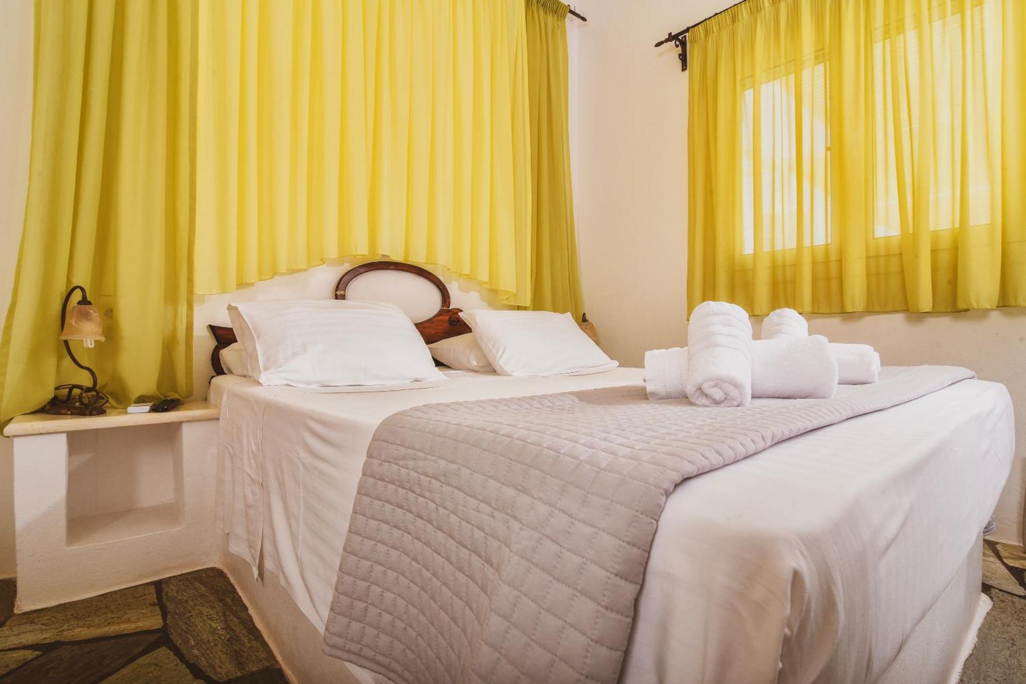 Anemes Aparthotel Avlemonas Bagian luar foto